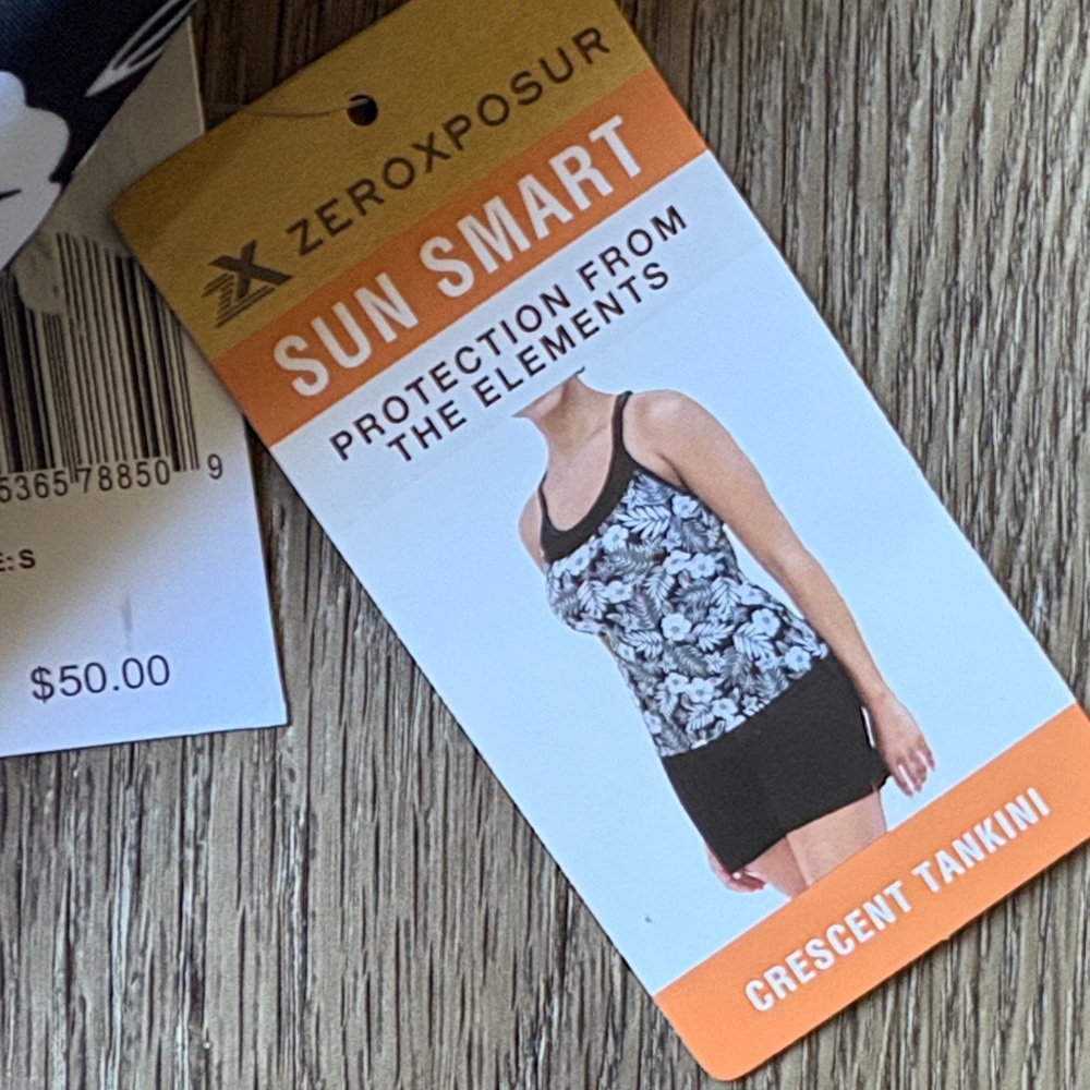 ZeroXposur Black and White Crescent Tankini Small NWT - Picture 2 of 6